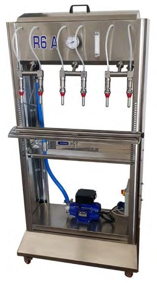 Enoitalia Gravitációs töltőgép 6 fejes, elektronikus szintjelzővel és EURO 20 gumilapátos szivattyúval 980l/óra termék fő termékképe